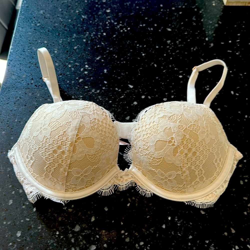 Victoria secret dream angels push up 32C